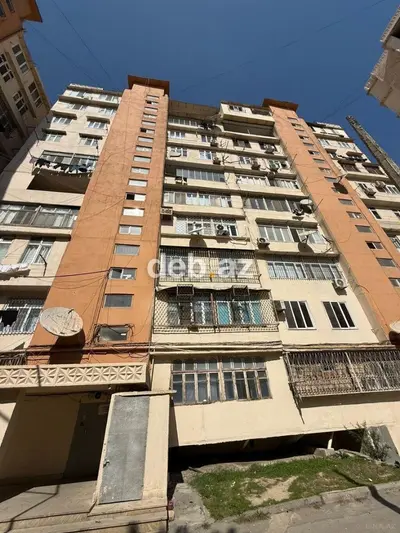 Bakı, 8-ci mikrorayon, 3 otaqlı, Köhnə tikili, 80 kv. m — kiçik şəkil 1