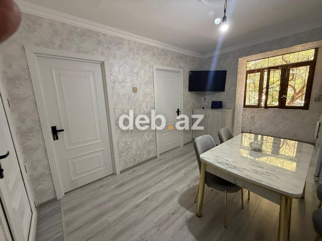 Bileceri qes 297 nomreli mektebin yax 5 mertebeli binanin 1 ci — şəkil 1