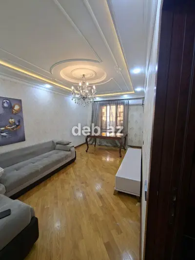 Əhmdlidə, Ukrayna Dairəsi Yaxınlığında 70 m² 2 Otaqlı Əla Təmirli Və — kiçik şəkil 1