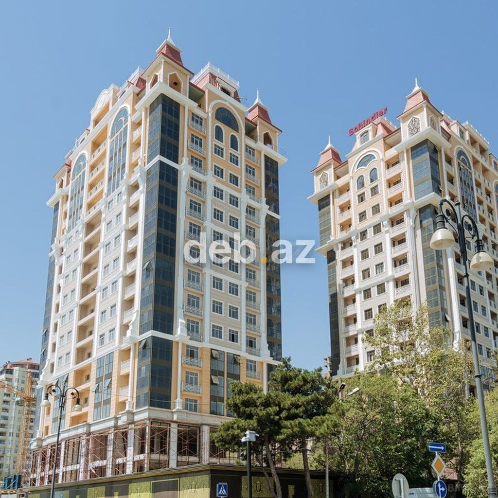 28-May Metrosundan 7-8 Deqiqe Aralida Yawil Bazarin Arxasi Zooparkin — şəkil 1