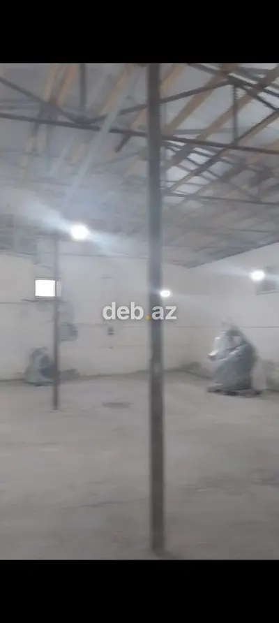 Anbar/Werkshop sahəsi - Geniş metal qapılı, yük maşınının girişinə — kiçik şəkil 5