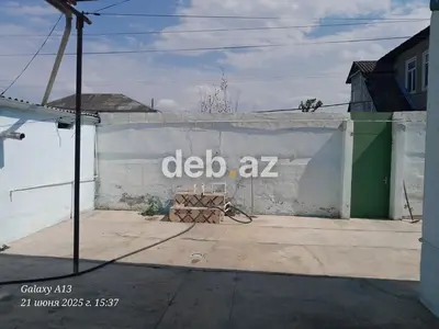 Məşhur Ərazidə 1 Həyətdə 2 Müstəqil Ev Satışda! — kiçik şəkil 2