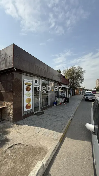 Sumqayit seheri 8 ci mikrayon dayanacaqa yaxin tam yol kenarinda — kiçik şəkil 4