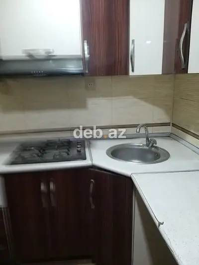 Azadlıq prospekti metrosu və 99 saylı məktəbin yanında mənzil satılır — kiçik şəkil 3