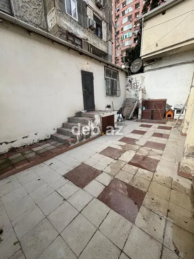 Geniş və işıqlı 3 otaqlı 105 m2 mənzil Bakı şəhəri, Yeni Yasamal — kiçik şəkil 14